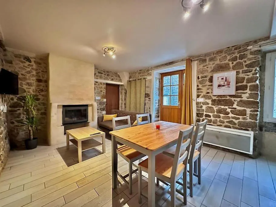 Gite - Tout Confort Et Calme Dans Le Centre Ville Bécherel 0*,
